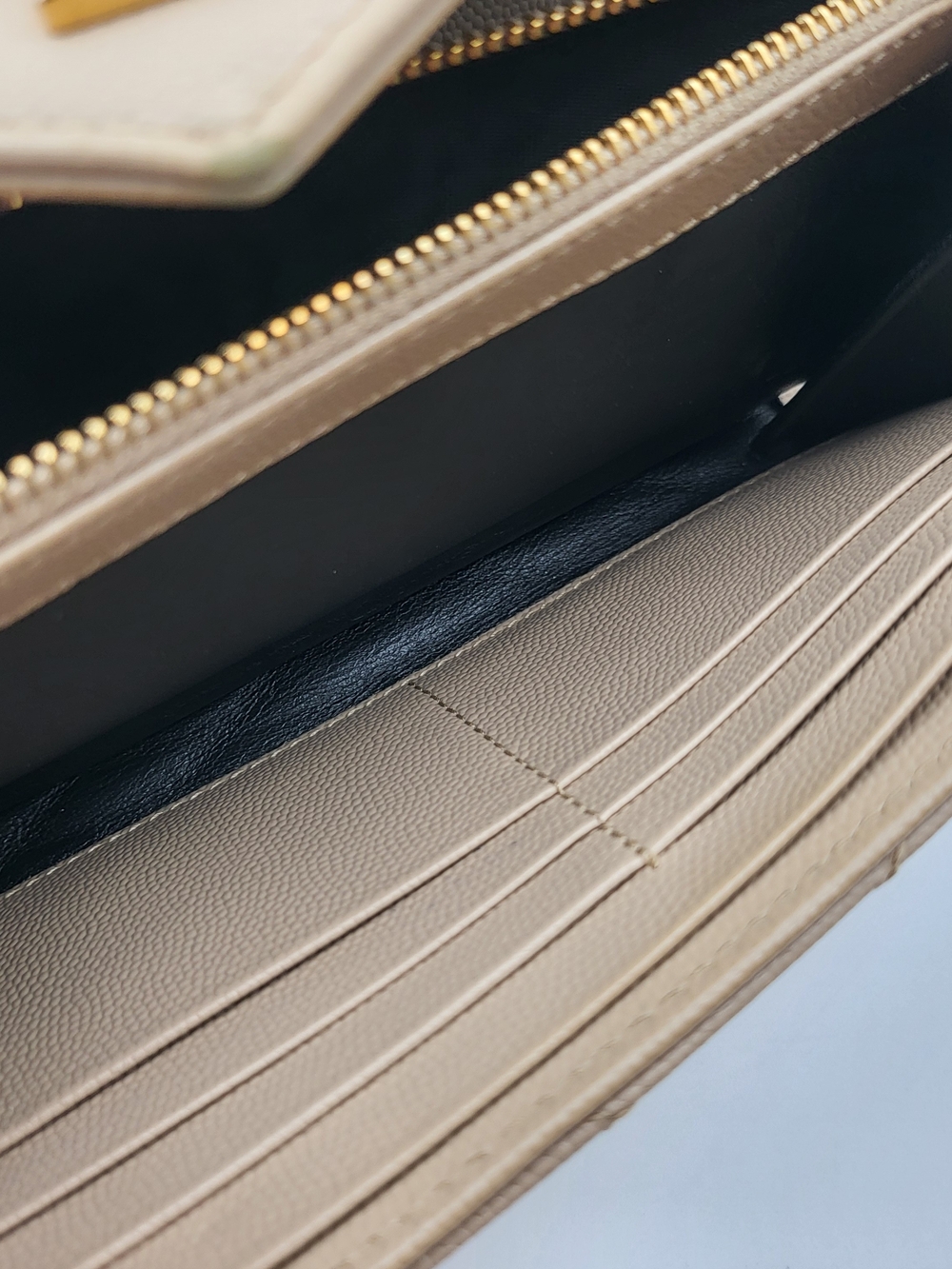 YVES SAINT LAURENT Grain De Poudre Matelasse Chevron Flap Wallet Dark Beige Auth - Picture 11 of 16